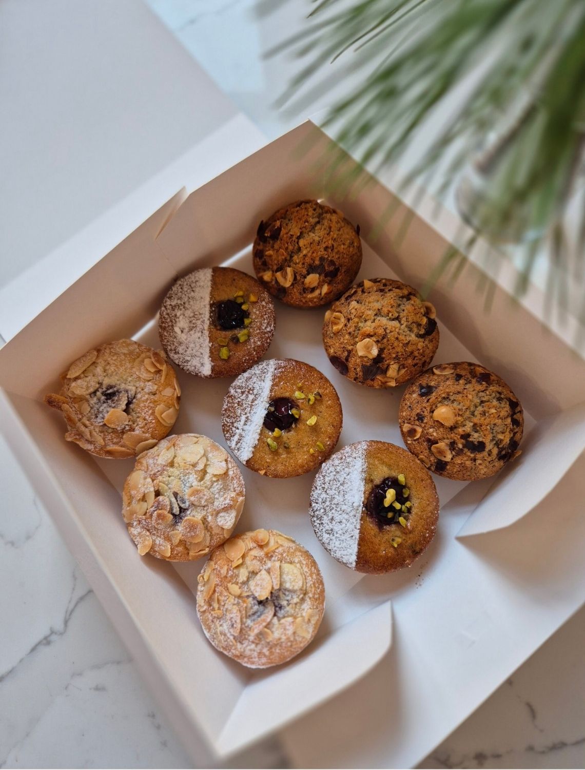 ovo-pracownia-cukiernicza-poznan-dominikanska-ciastko-frangipane-pistacja-bez-glutenu-ciastko-na-zamowienie-1